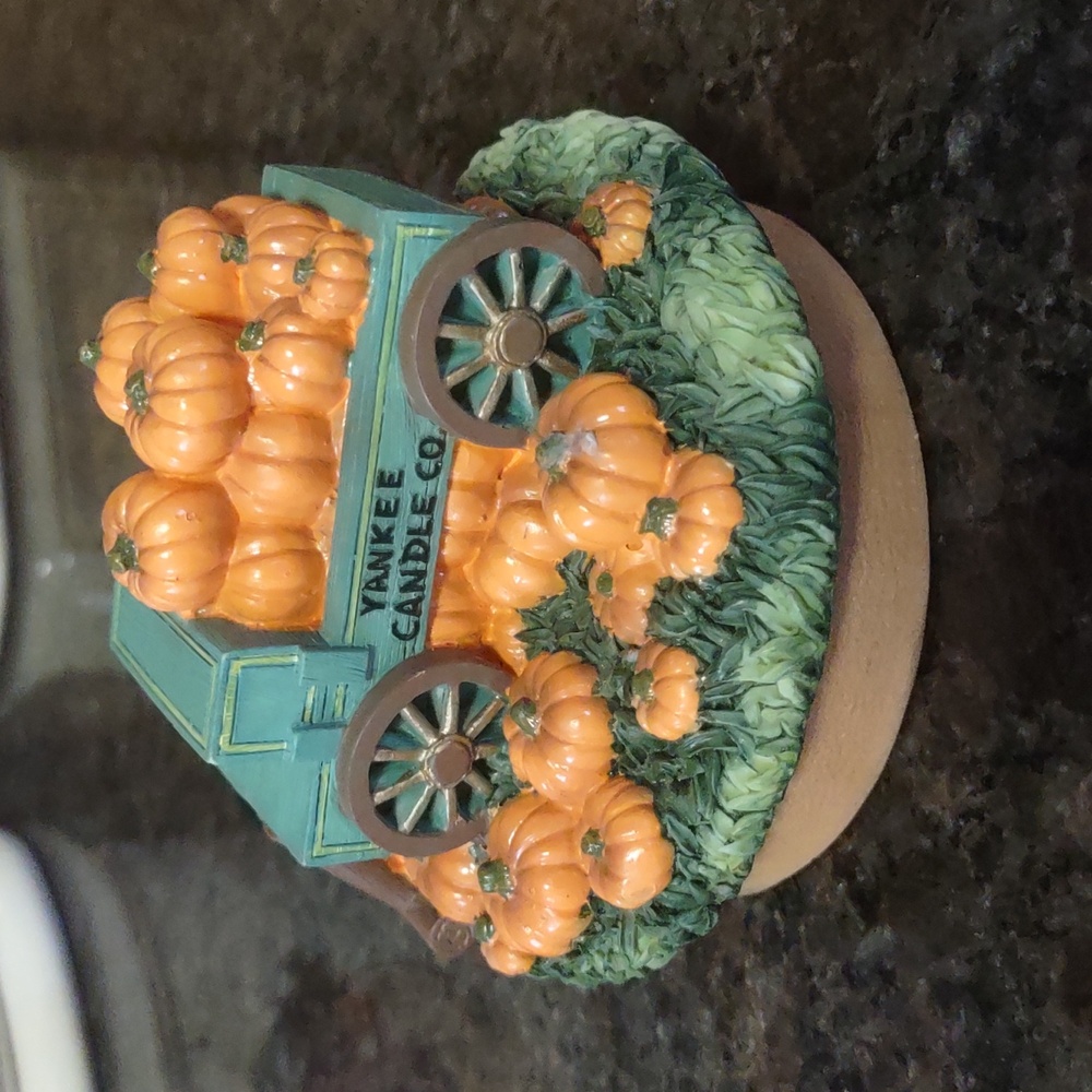 Yankee Candle Pumpkin Wagon Topper